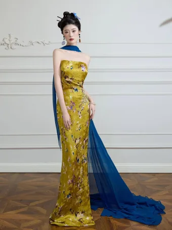Style Chinois Doré Impression Fendue Devant Robe De Soirée 2025 Trompette Sirène Bustier Sans Manches Dos Nu Train De Balayage Soirée Robe De Ceremonie