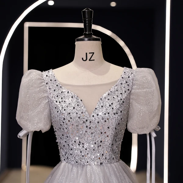 Scintillantes Argenté Gris Glitter Paillettes Robe De Bal 2023 Princesse Encolure Dégagée Manches Courtes Dos Nu Longue Promo Robe De Ceremonie