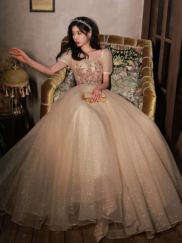 Bling Bling Charmant Champagne Paillettes Robe De Bal 2022 Princesse Encolure Carrée Manches Courtes Dos Nu Longue Robe De Ceremonie
