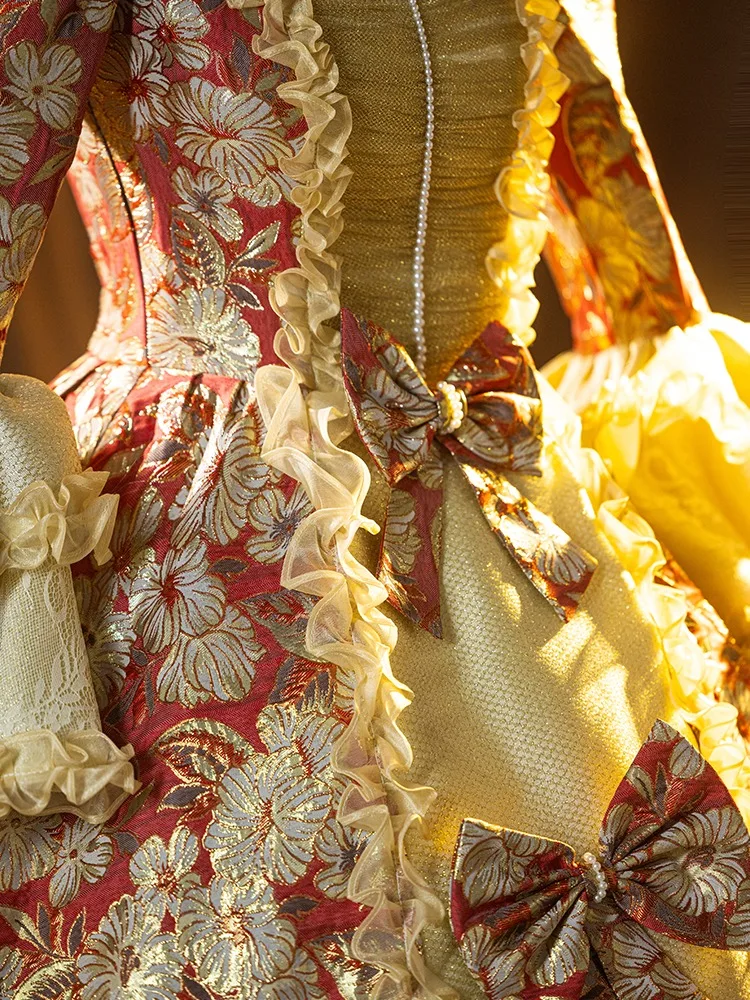 strapless open back dress Robe à L'anglaise | Red Exotic Flowers | 1770
