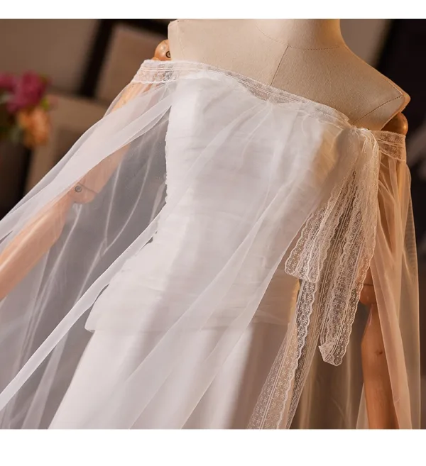 Minimalist White A-Line / Princess Wedding Dresses 2025 Strapless Sleeveless Backless Sweep Train Wedding