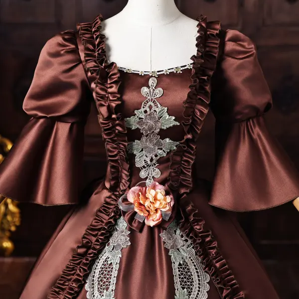 Vintage / Retro Medieval Coffee Appliques Lace Flower Ruffle Prom Dresses 2026 Ball Gown Square Neckline Short Sleeve Backless Floor-Length / Long Formal Dresses