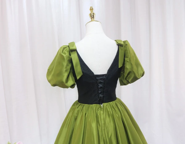 Fashion Clover Green Prom Dresses 2024 Ball Gown V-Neck Puffy Short Sleeve Backless Floor-Length / Long Prom Formal Dresses