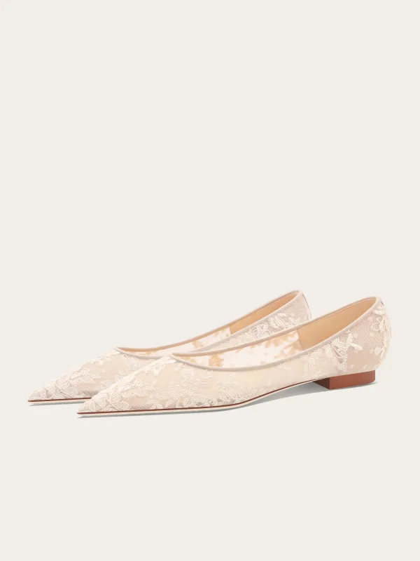 Charming Champagne Lace Flower Leather Flat Wedding Shoes 2025 Pointed Toe Wedding High Heels