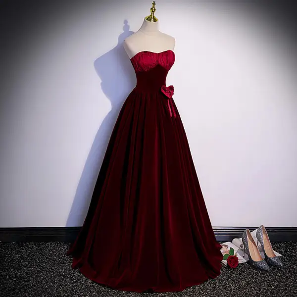 Elegant Burgundy Suede Prom Dresses 2022 A-Line / Princess Strapless Sleeveless Backless Bow Floor-Length / Long Formal Dresses