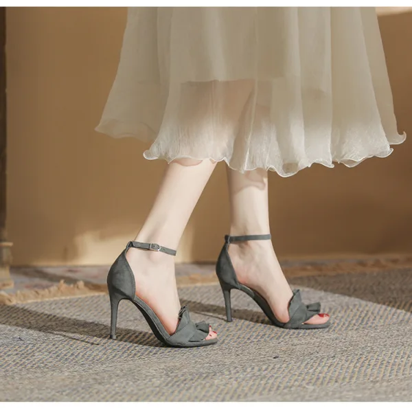 Chic / Belle Noire Gris Vêtement de rue Sandales Femme 2022 Cuir 9 cm Talons Aiguilles Bride Cheville Peep Toes / Bout Ouvert Sandales Talons Hauts