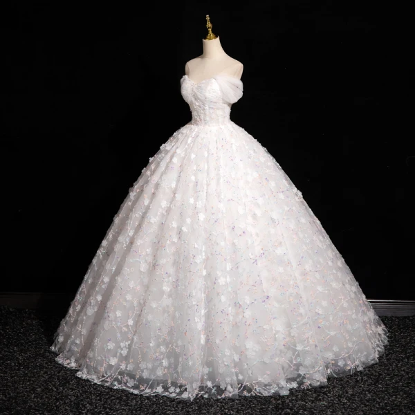 Chic / Beautiful White Beading Appliques Prom Dresses 2024 Ball Gown Strapless Sleeveless Backless Floor-Length / Long Prom Formal Dresses