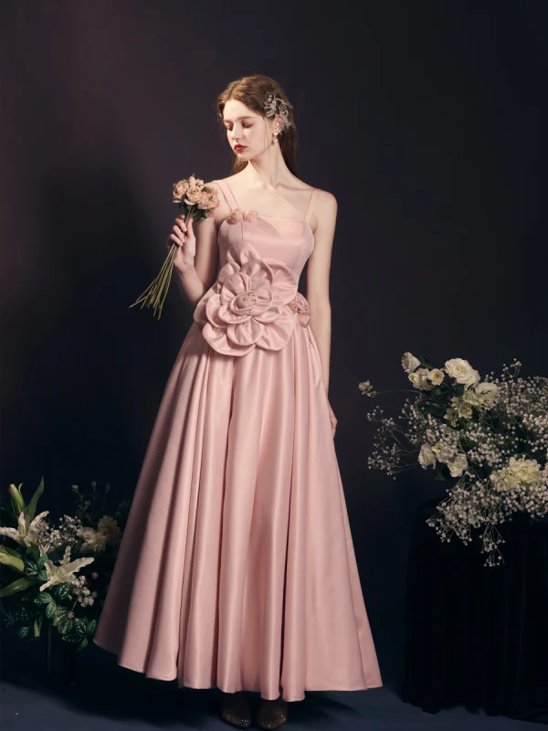 Chic / Belle Rougissant Rose Appliques Satin Robe De Bal 2023 Princesse Bretelles Spaghetti Sans Manches Dos Nu Thé Longueur Robe De Ceremonie