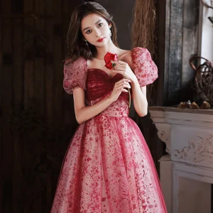 Élégant Bordeaux Paillettes Robe De Soirée 2022 Princesse Encolure Carrée Manches Courtes Dos Nu Noeud Longue Soirée Robe De Ceremonie