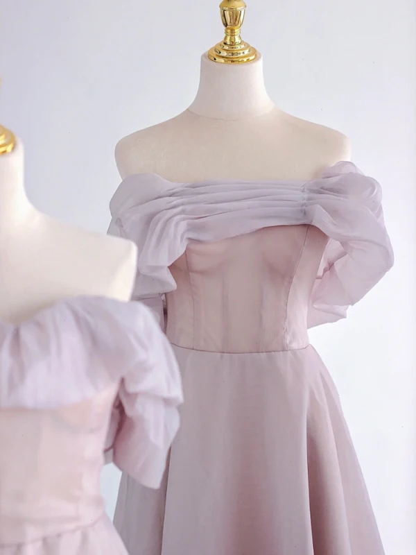 Modest Simple Lavender Bridesmaid Dresses 2023 A-Line Princess Off-The-Shoulder Short Modest Simple Lavender Bridesmaid Dresses 2023 A-Line Princess Off-The-Shoulder Short