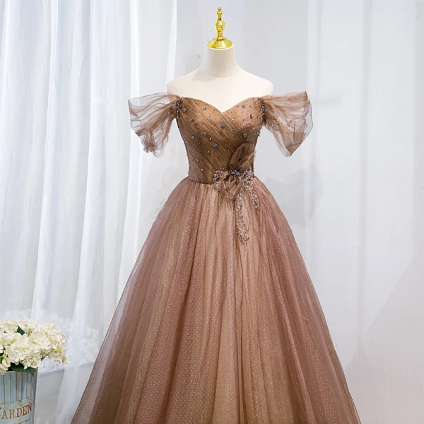 Schöne Kaffee Perlenstickerei Strass Pailletten Ballkleider 2022 A Linie Off Shoulder Kurze Ärmel Rückenfreies Lange Ball Festliche Kleider