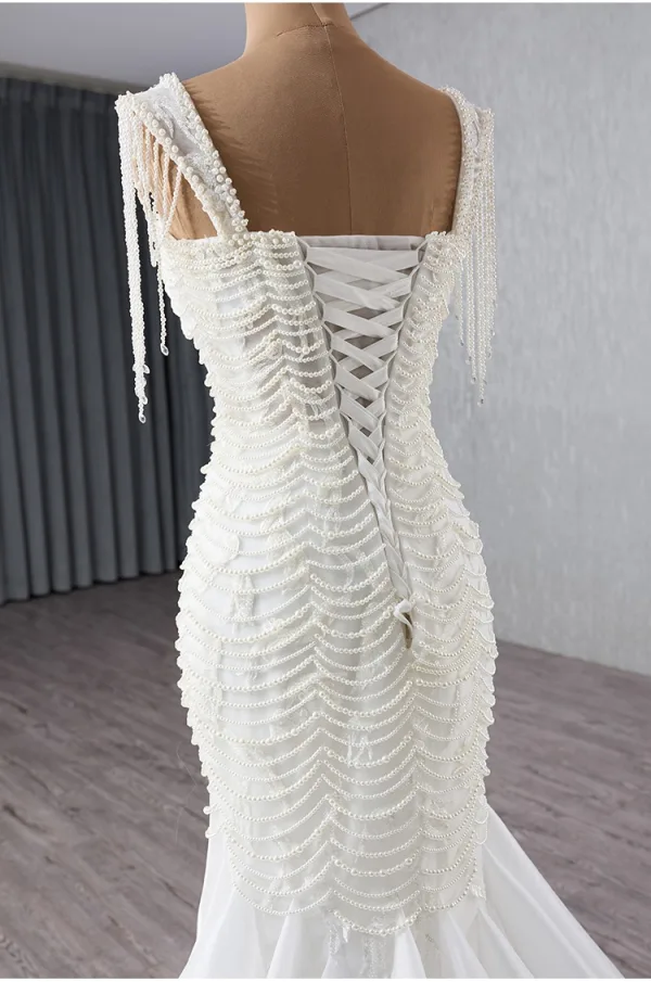 Haut de Gamme Blanche Fait main Perlage Perle Paillettes Robe De Mariée 2025 Trompette / Sirène Encolure Carrée Sans Manches Dos Nu Tribunal Train Mariage