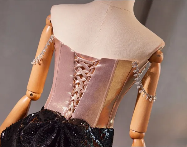 Charmant Rosa Perlenstickerei Strass Pailletten Abendkleider 2024 Meerjungfrau Bandeau Ärmellos Rückenfreies Sweep / Pinsel Zug Ball Festliche Kleider