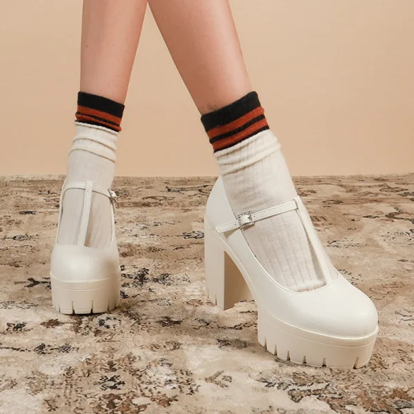 Fashion White Street Wear Waterproof Womens Shoes 2023 10 cm Thick Heels T-Strap Round Toe Womens Shoes