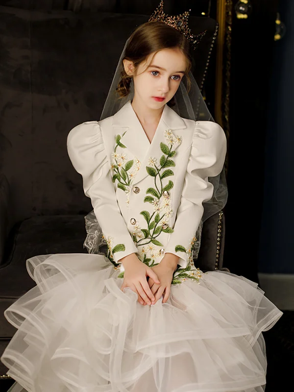 Vintage / Retro White Embroidered Wedding Cascading Ruffles Flower Girl Dresses 2024 Ball Gown Covered Button V-Neck Long Sleeve Floor-Length / Long