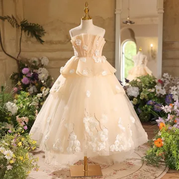 Chic Beautiful Champagne Appliques Birthday Flower Girl Dresses 2025 Ball Gown Scoop Neck Sleeveless Backless Tea Length Tulle
