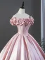 Charmant Rougissant Rose Satin Robe De Bal 2026 Robe Boule Volants De l'épaule Manches Courtes Dos Nu