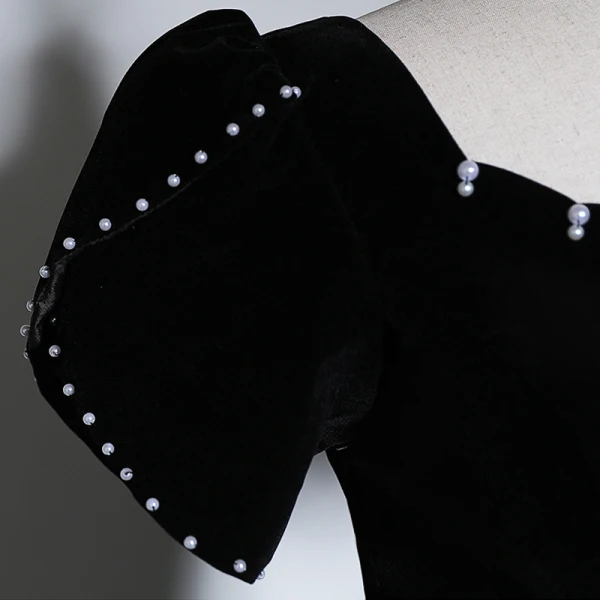 Elegant Black Velvet Prom Dresses 2023 A-Line / Princess Pearl Square Neckline Short Sleeve Backless Floor-Length / Long Prom Formal Dresses