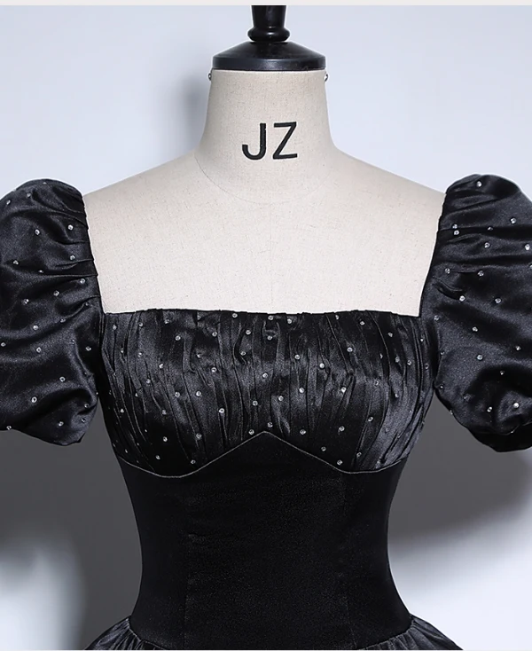 Vintage / Retro Black Satin Prom Dresses 2024 Ball Gown Square Neckline Puffy Short Sleeve Backless Floor-Length / Long Prom Formal Dresses
