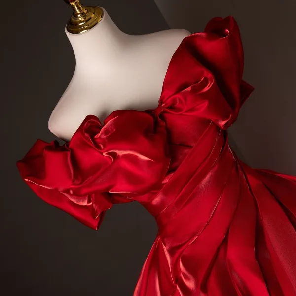 Elegant Red Prom Dresses 2025 Ball Gown Ruffle Off-The-Shoulder Short Sleeve Backless Floor-Length / Long Formal Dresses