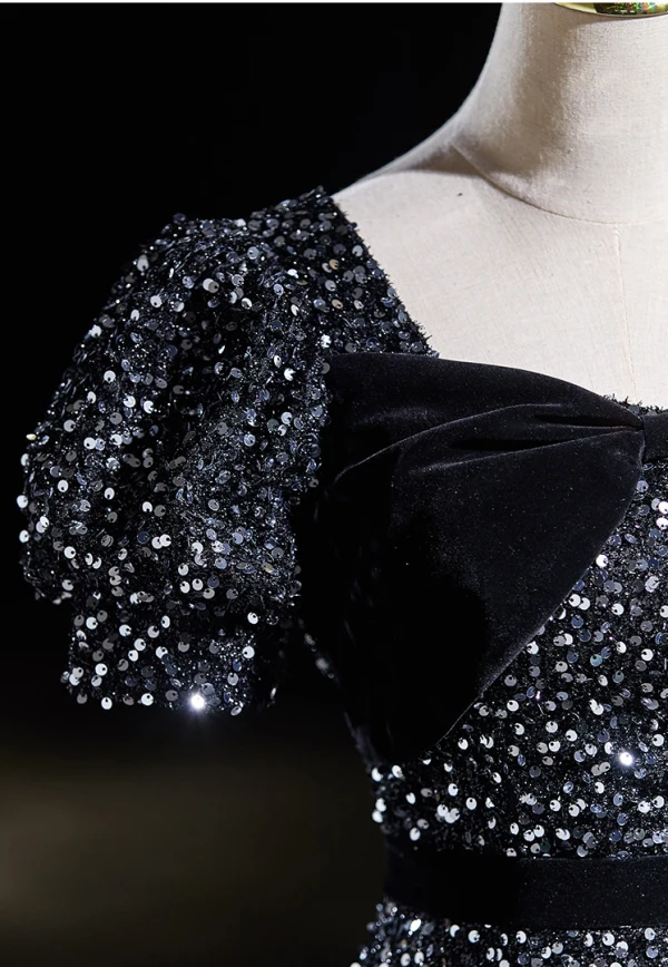 Scintillantes Noire Paillettes Robe De Bal 2024 Princesse Encolure Carrée Noeud Manches Courtes Dos Nu Longue Promo Robe De Ceremonie