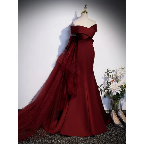 Sexy Burgundy Evening Dresses 2023 Trumpet / Mermaid Off-The-Shoulder Sleeveless Backless Bow Sweep Train Evening Party Formal Dresses