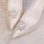 Elegante Ivory / Creme Perle Strass Leder Satin Brautschuhe 2024 8 cm Stilettos Spitzschuh Hochzeit Pumps Hochhackige