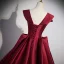 Elegant Burgundy Bow Satin Prom Dresses 2023 Ball Gown V-Neck Short Sleeve Backless Floor-Length / Long Prom Formal Dresses