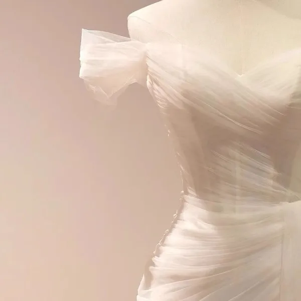 Schlicht Weiß Leichtes Brautkleider / Hochzeitskleider 2023 Meerjungfrau Off Shoulder Kurze Ärmel Rückenfreies Sweep / Pinsel Zug Hochzeit