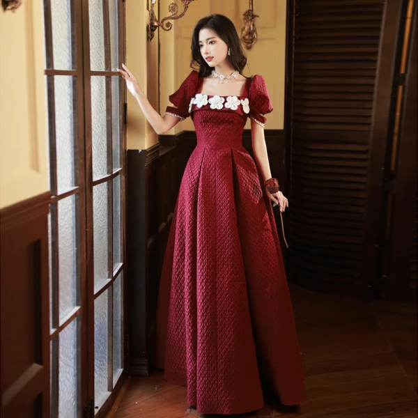 Elegant Burgundy Appliques Prom Dresses 2023 A-Line / Princess Square Neckline Short Sleeve Backless Floor-Length / Long Prom Formal Dresses
