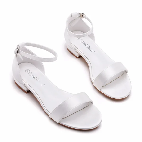 Eenvoudige Satijn Witte Platte Bruidsschoenen 2023 Enkelband Peep Toe Huwelijk Sandalen