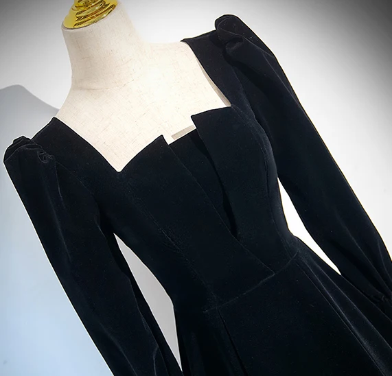 Vintage / Retro Black Winter Prom Dresses 2024 A-Line / Princess Square Neckline Long Sleeve Backless Floor-Length / Long Prom Formal Dresses