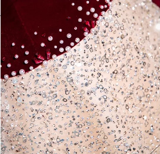 Chic / Belle Bordeaux Faux Diamant Paillettes Robe De Bal 2024 Princesse Encolure Carrée Manches Longues Longue Promo Robe De Ceremonie