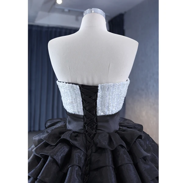 Charmant High End Schwarz Pailletten Fallende Rüsche Ballkleider 2023 Ballkleid Spaghettiträger Ärmellos Rückenfreies Sweep / Pinsel Zug Ball Festliche Kleider