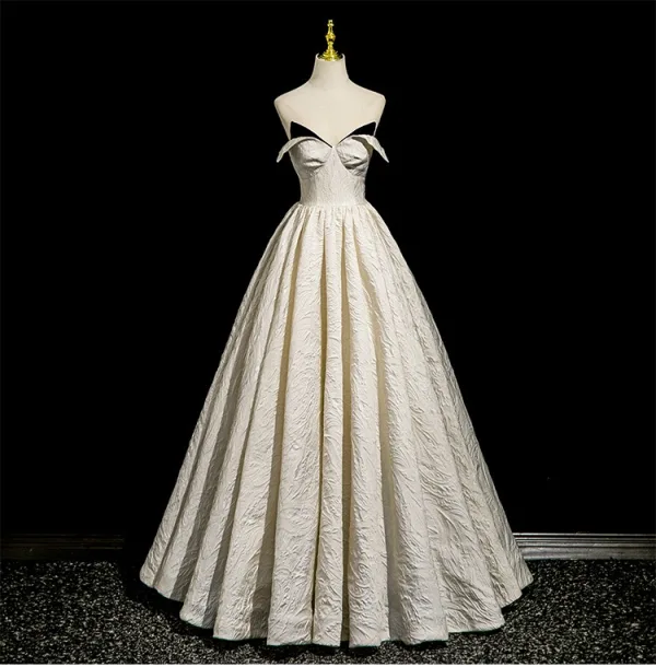 Chic / Beautiful Ivory Prom Dresses 2025 Ball Gown Off-The-Shoulder Short Sleeve Backless Floor-Length / Long Prom Formal Dresses