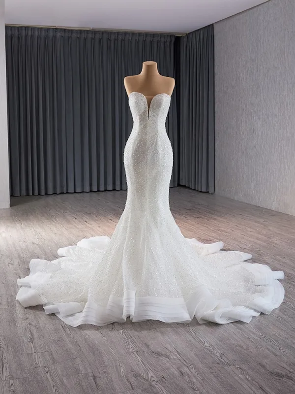 High End Sexy Weiß Perlenstickerei Perle Pailletten Brautkleider / Hochzeitskleider 2024 Ballkleid Bandeau Ärmellos Rückenfreies Kapelle-Schleppe Hochzeit