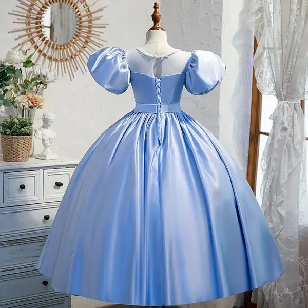 Élégant Bleu Ciel Anniversaire Robe Ceremonie Fille 2022 Robe Boule Perle Encolure Dégagée Gonflée Manches Courtes Ceinture Noeud Longue Robe Ceremonie Fille