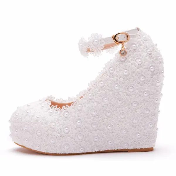 Élégant Blanche Perle En Dentelle Fleur Chaussure De Mariée 2023 Bride Cheville 10 cm Compensées À Bout Rond Mariage Talons