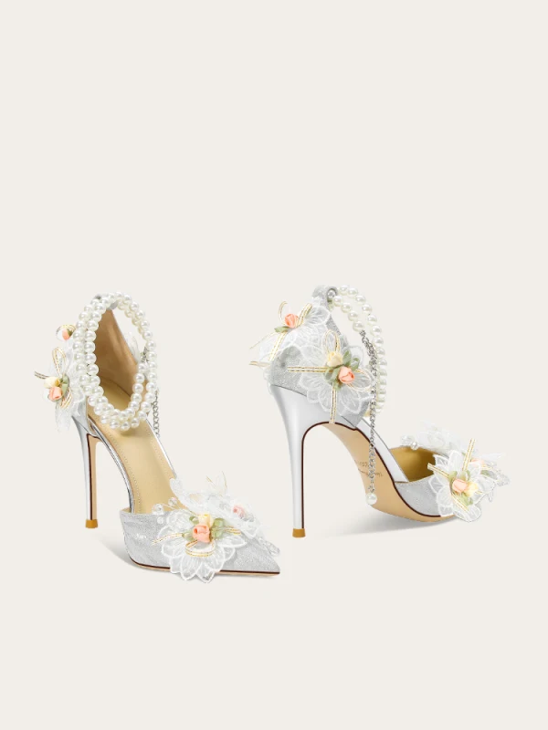 Charmant Argenté En Dentelle Fleur Appliques Chaussure De Mariée 2023 Cuir Perle Bride Cheville 10 cm Talons Aiguilles À Bout Pointu La Mariée Chaussure De Mariée