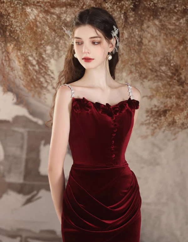 Charming Burgundy Velvet Evening Dresses 2024 Trumpet / Mermaid Spaghetti Straps Sleeveless Backless Floor-Length / Long Evening Party Formal Dresses
