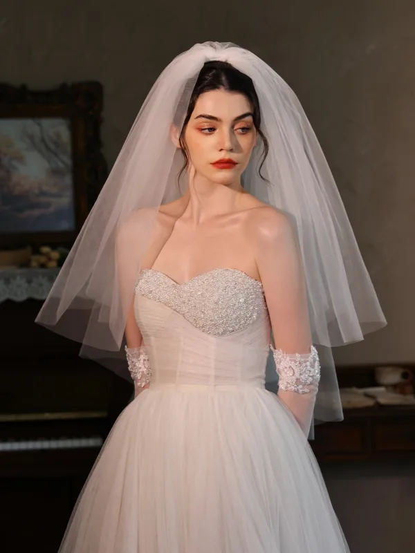 Vintage / Retro Modest / Simple White 1 m Tulle Wedding Veils 2025