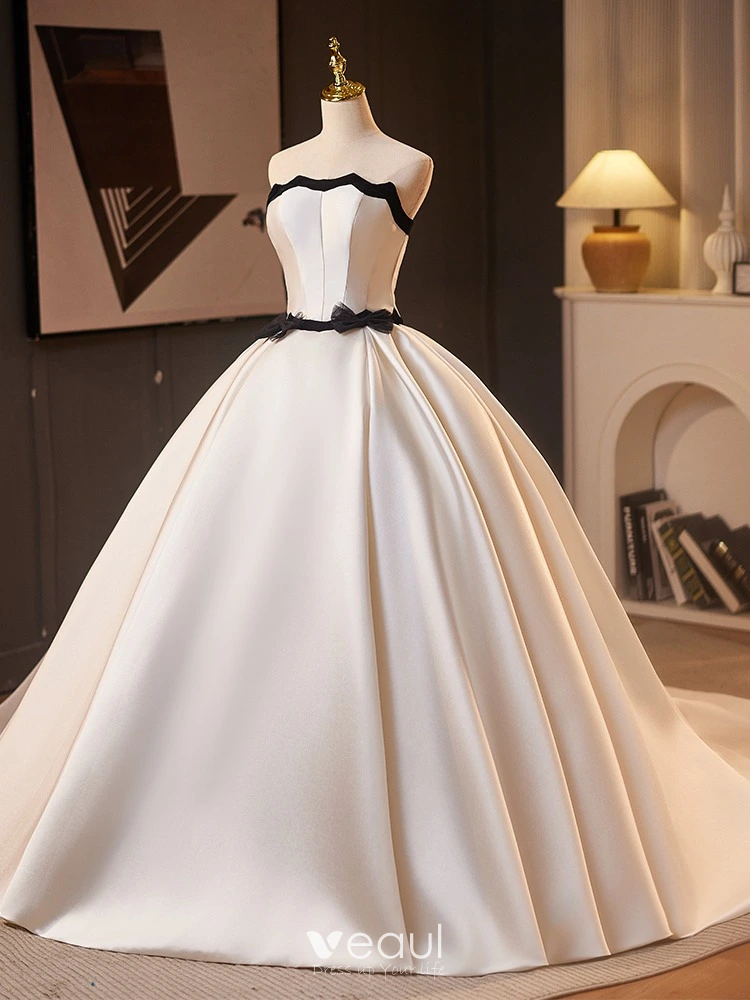 wedding dress with black bow Black & White Shoulder Bow Mermaid Dress XS