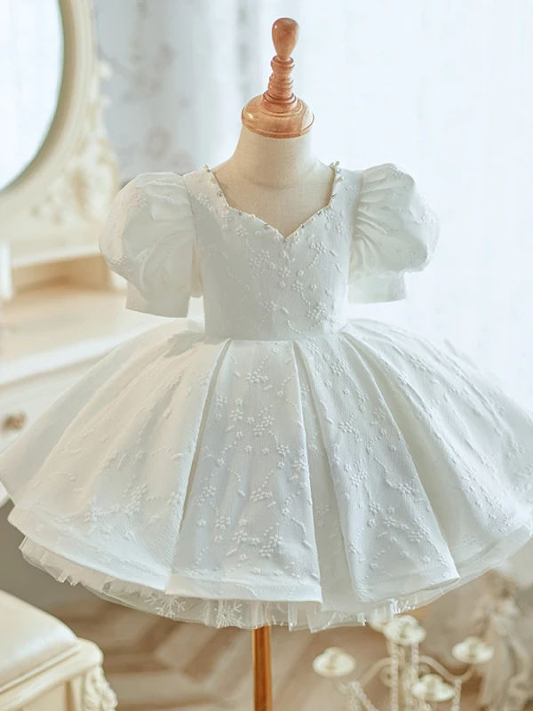 Chic / Beautiful White Short Pearl Wedding Flower Girl Dresses 2023 Ball Gown Square Neckline Short Sleeve Backless Bow Tulle