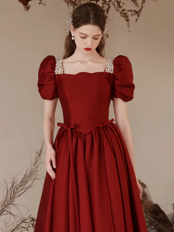 Elegant Burgundy Satin Prom Dresses 2023 A-Line / Princess Pearl Square Neckline Puffy Short Sleeve Backless Floor-Length / Long Prom Formal Dresses