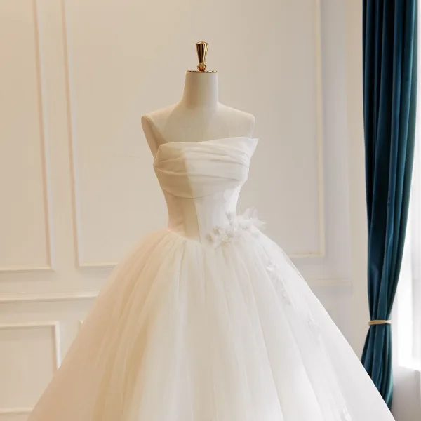 High End Weiß Handgefertigt Applikationen Spitze Blumen Brautkleider / Hochzeitskleider 2026 Ballkleid Bandeau Ärmellos Rückenfreies Lange