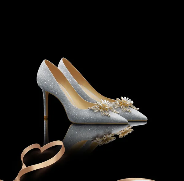 Charmant Zilveren Kristal Vlinder Bruidsschoenen 2024 Leer 6 cm Naaldhakken / Stiletto Spitse Neus Huwelijk Pumps Hoge Hakken