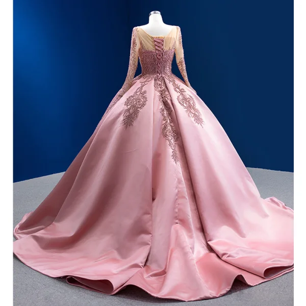 High-end Vintage / Retro Candy Pink Beading Pearl Sequins Prom Dresses 2022 Satin Ball Gown Scoop Neck Long Sleeve Backless Court Train Prom Formal Dresses