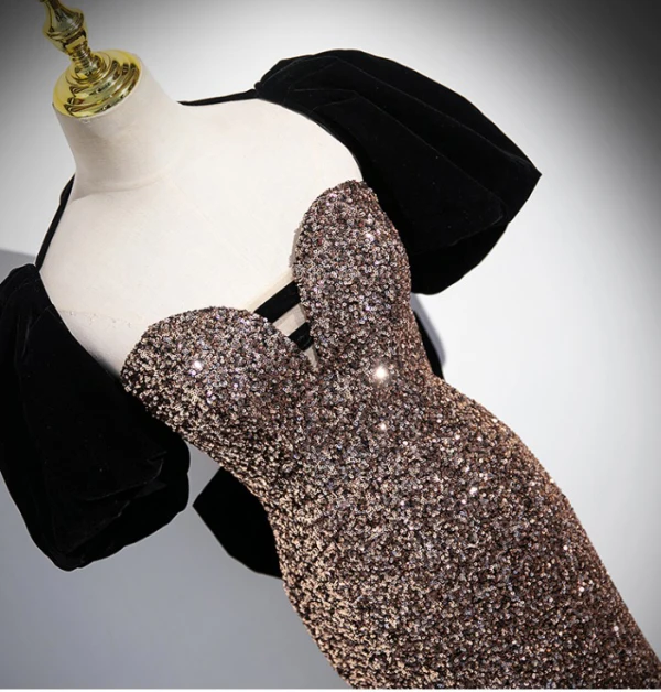 Scintillantes Noire Perlage Paillettes Robe De Soirée 2024 Trompette / Sirène Bustier Manches Courtes Dos Nu Noeud Train De Balayage Soirée Robe De Ceremonie