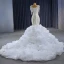 Luxe Blanche Perlage Gland Faux Diamant Paillettes Volants en Cascade Robe De Mariée 2023 Trompette / Sirène Encolure Carrée Sans Manches Dos Nu Chapel Train Mariage