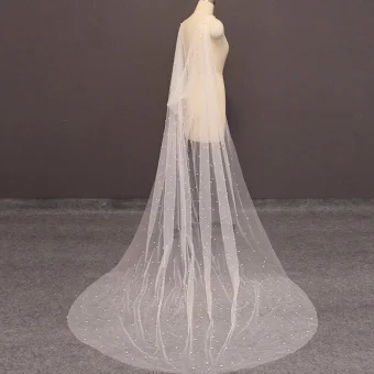 Chic Beautiful Ivory Handmade Pearl Wedding Veils 2023